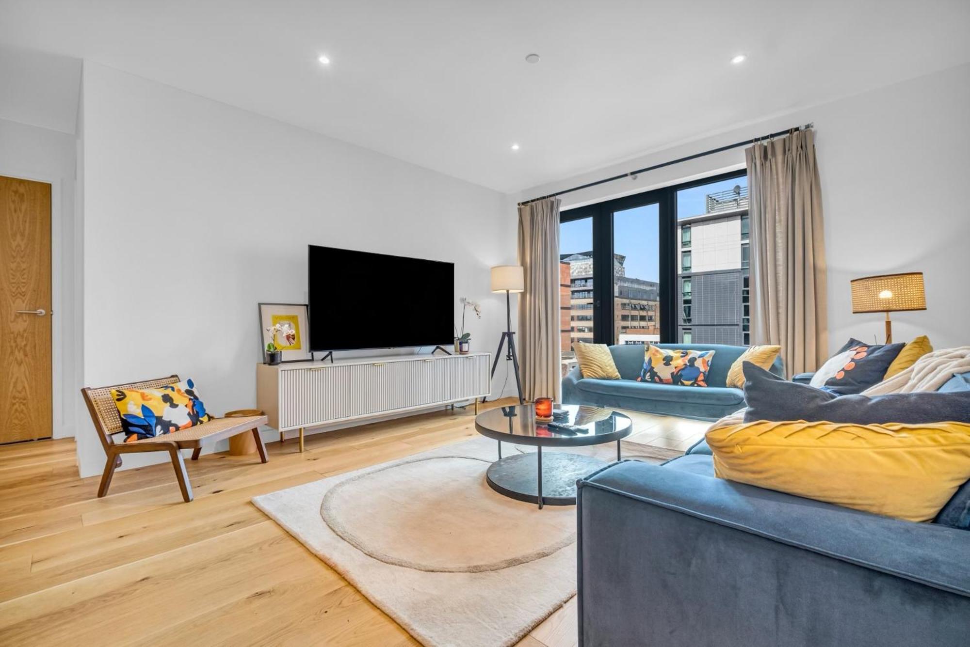 Luxurious & Glamorous Centrally Located 2 Bedroom 2 Bathroom Apartment - Central Birmingham - Secure Parking - Netflix Exterior foto