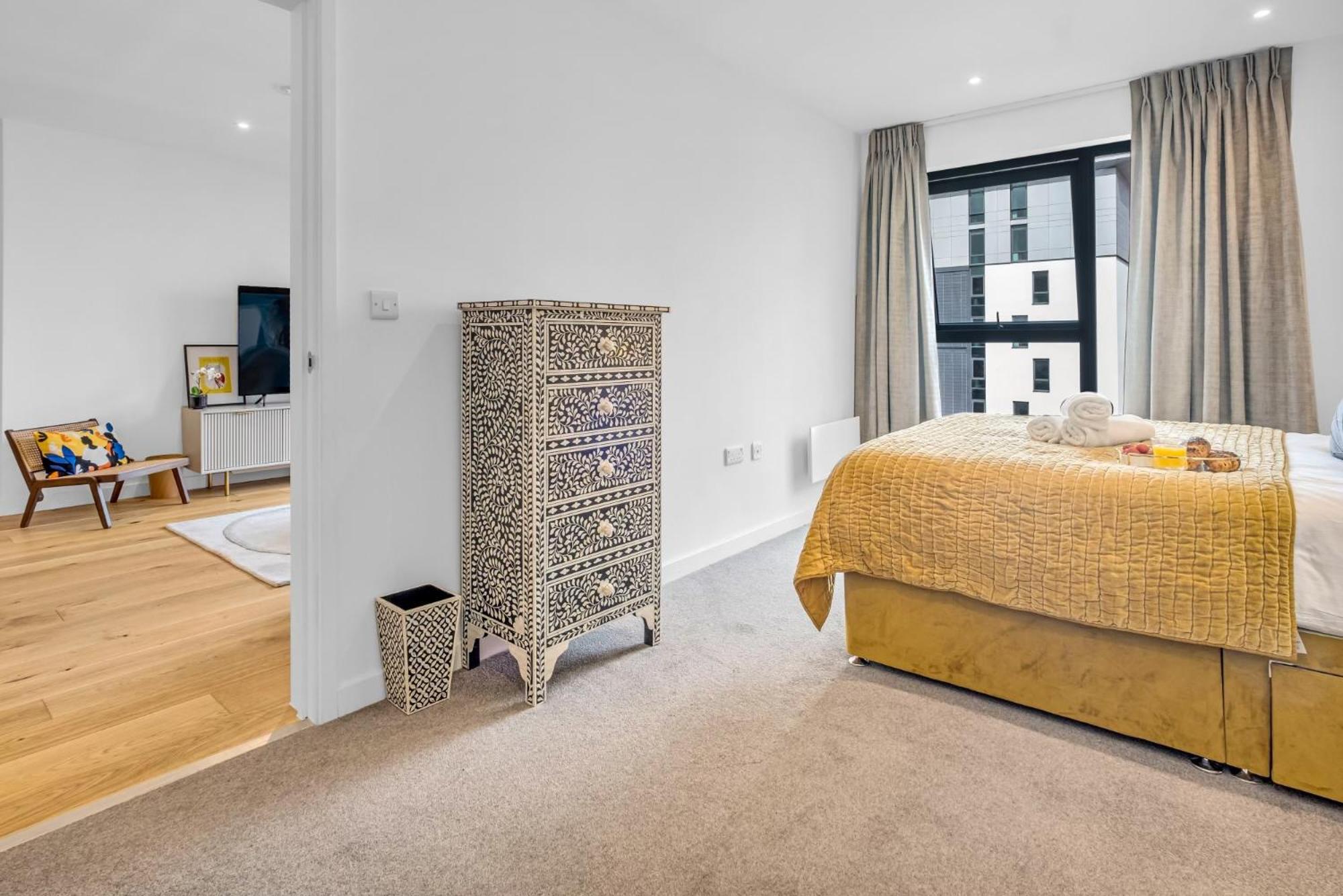 Luxurious & Glamorous Centrally Located 2 Bedroom 2 Bathroom Apartment - Central Birmingham - Secure Parking - Netflix Exterior foto